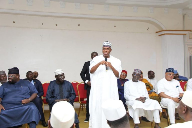 Amaechi Woos APC Delegates in Abuja, Says ‘I Will Treat You Like A State’