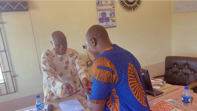 Elo Isoko Honours Paris Ukpemekun for Honesty and Dedication