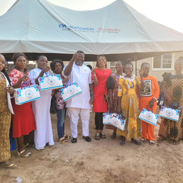 Humanitarian Journalist, Odita Sunday Empowers Widows With N200,000 Cash, Gift Items for Christmas