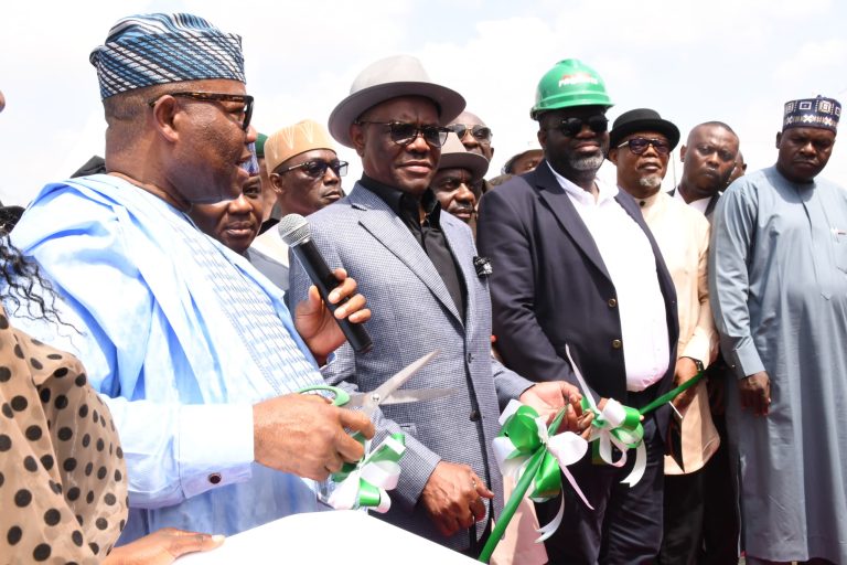 SENATOR AKPABIO FLAGS OFF CONSTRUCTION OF KUGBO BUS TERMINAL