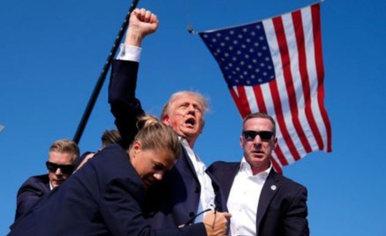 Breaking news: Trump shots in his right ear by a 20 year old in assassination attempt in Pennsylvania