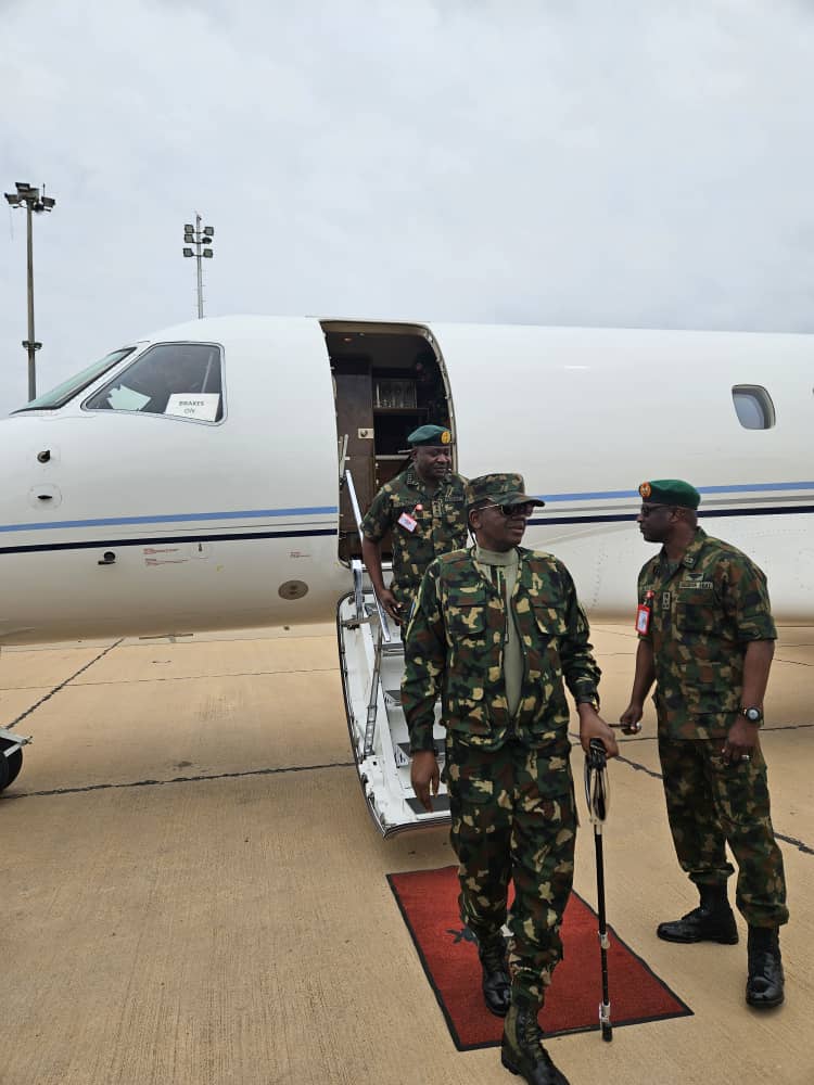 Matawalle, CDS Arrive Sokoto, Charged Troops To Neutralize The Terrorists Terrorizing The Zone