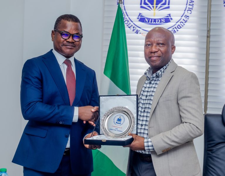 INSTITUTES COOPERATION : NILDS – IPAB SIGN MoU
