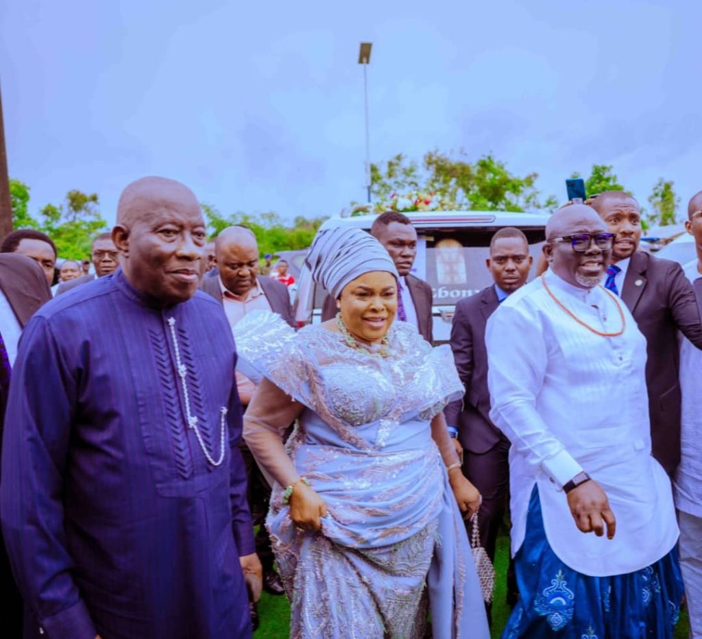 Tinubu, Jonathan, Akpabio, Oborevwori, Others Eulogize Clark at Funeral