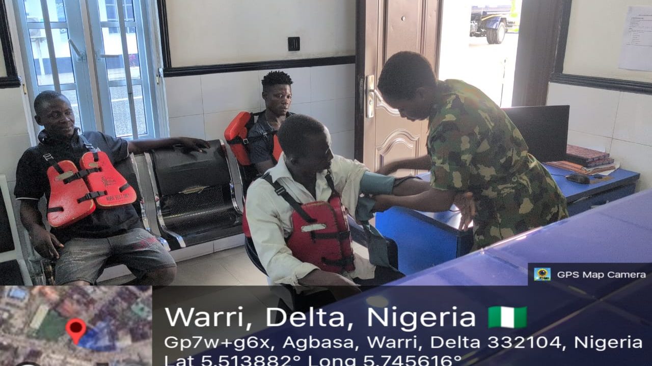 Nigerian Navy Rescues Three Passengers From Capsized Boat Along Bennett River In Warri, Delta State